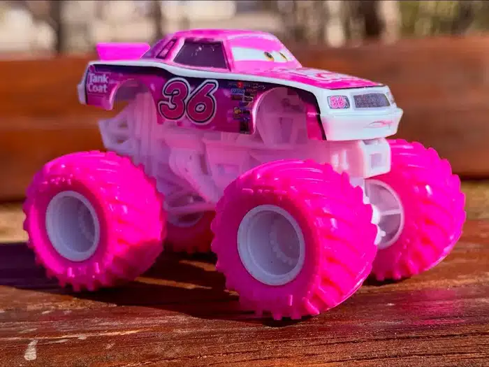 PIXAR CUSTOMS / PIXAR TRAINER TRUCK custom truck photo 10