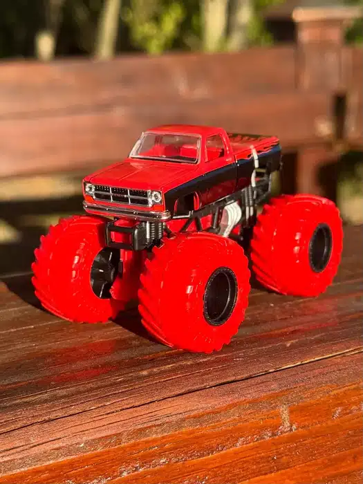 MONSTER TRUCK MADNESS COLLECTION custom truck photo 4