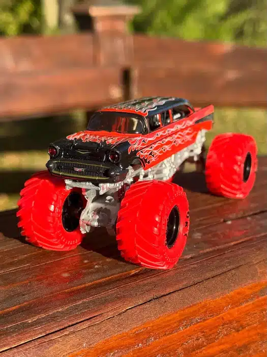 MONSTER TRUCK MADNESS COLLECTION custom truck photo 2