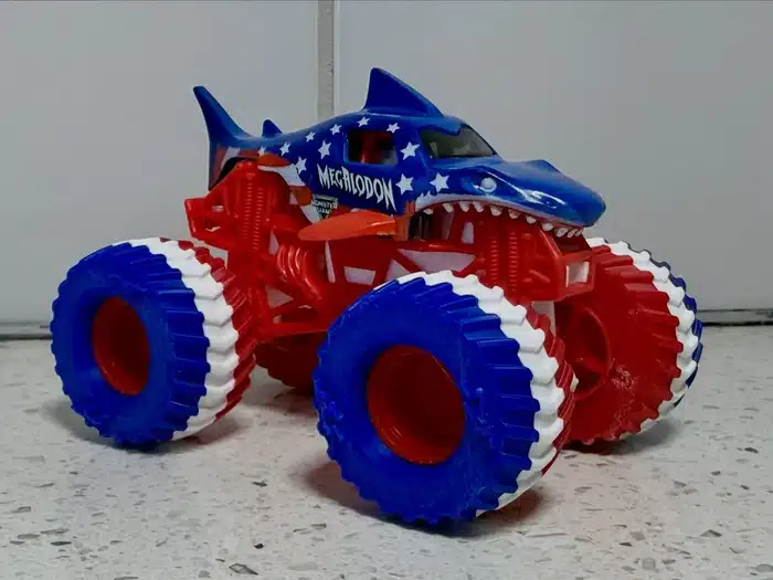 AMERICA 250 / STARS & STRIPES custom truck photo 4