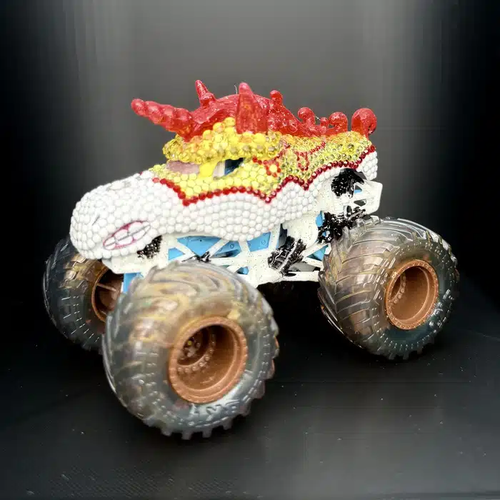 LADIES NIGHT / SPARKLE SMASH custom truck photo 54